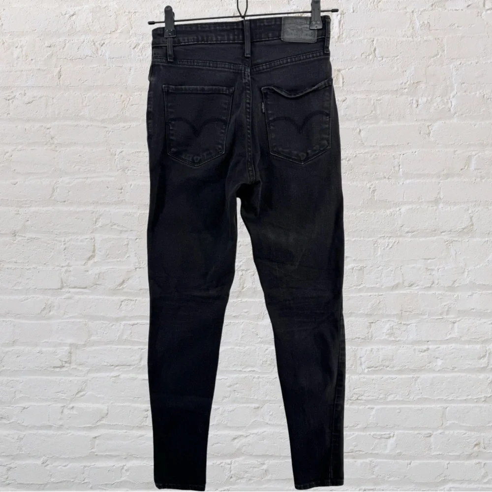 Levi's 721 High Rise Skinny Jeans (size 26) - Picture 8 of 10